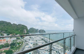 Wonderland at Ha Long Bay in Vietnam - Private apartment with beach view